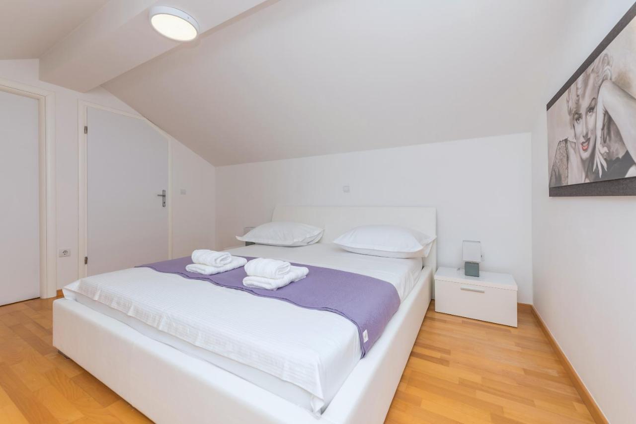 Apartman Marla มาคาร์สกา ภายนอก รูปภาพ