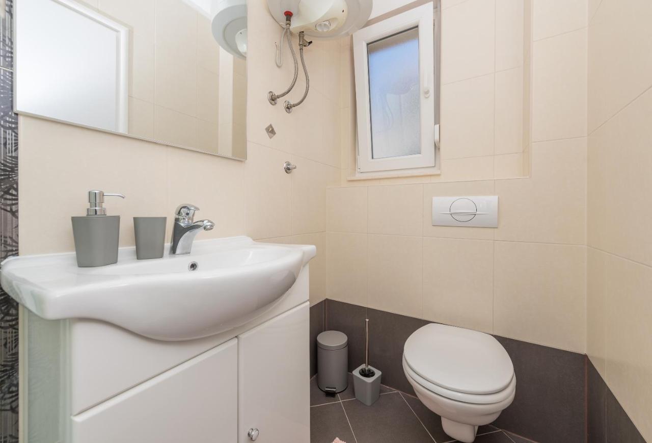 Apartman Marla มาคาร์สกา ภายนอก รูปภาพ