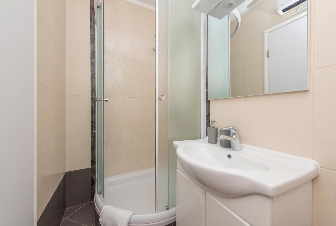 Apartman Marla มาคาร์สกา ภายนอก รูปภาพ